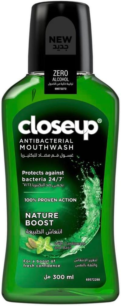 Closeup Antibacterial Mouthwash Nature's Fresh 300ml