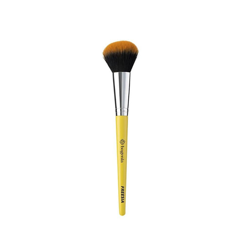 Best Blush Brush 2022 Professional Angled Applicator Bogenia 002