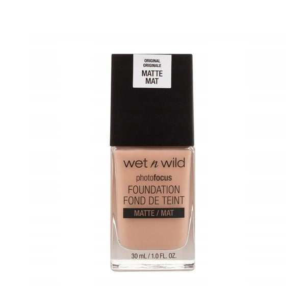 Wet n Wild Photo Focus Foundation Matte Classic Beige 30ml