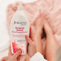 Jergens Cherry & Almond Moisturizing Body Lotion Dry Skin 600ml