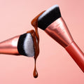 Real Techniques Contour Brush Snatch + Sculpt Model 261 Cream Blending