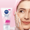 Nivea Natural Brightening Facial Wash Vitamin C Deep Cleansing 100ml