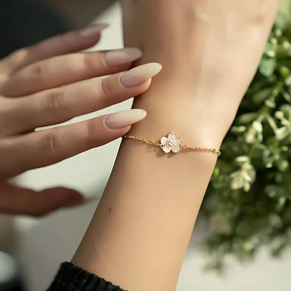 Gold Charm Bracelet Lux Design 21k Gold Plated Fashion Jewellery Navarro