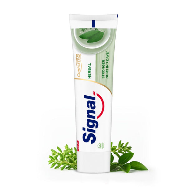 Signal Complete 8 Nature Elements Herbal Toothpaste Thyme and Sage 75 ml