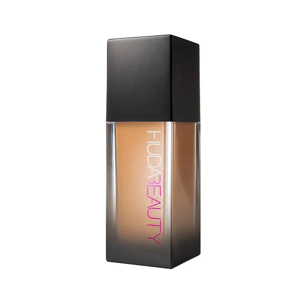 Huda Beauty Liquid Foundation Matte Powder Finish Argan Oil Centella Asiatica Amaretti 310G 35 ml