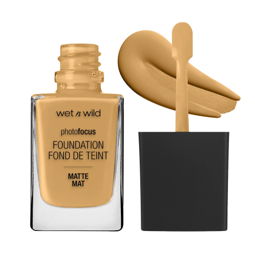 Wet n Wild Photo Focus Matte Foundation Medium to Full Coverage Classic Beige
