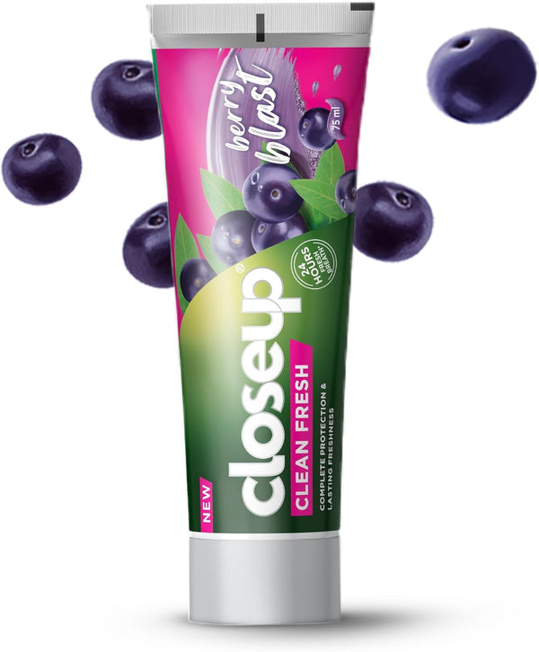 Close Up Clean Fresh Toothpaste Foaming Formula Acai Berry Blast 75ml