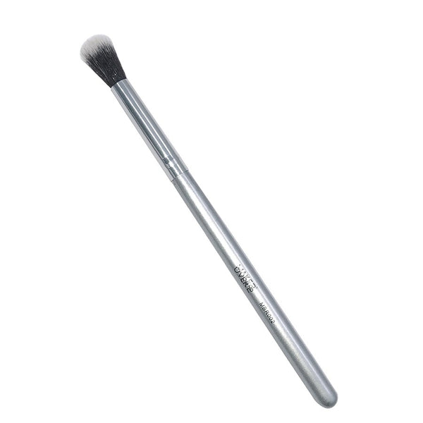 Makeover22 Eyeshadow Makeup Brush 02 Soft Bristles Ergonomic Design