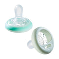 Tommee Tippee Night Time Soothers Glow-in-the-Dark Handle Symmetrical Silicone 2 Piece