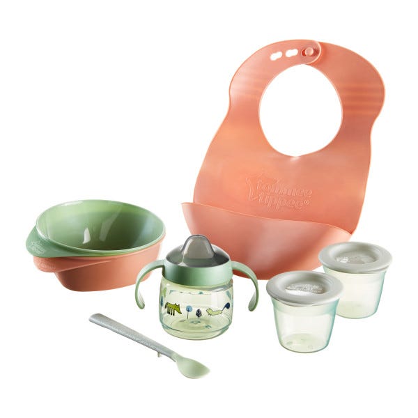 Tommee Tippee Weaning Kit Meal Set with Bowls, Spoons, Bibs and Sippy Cup