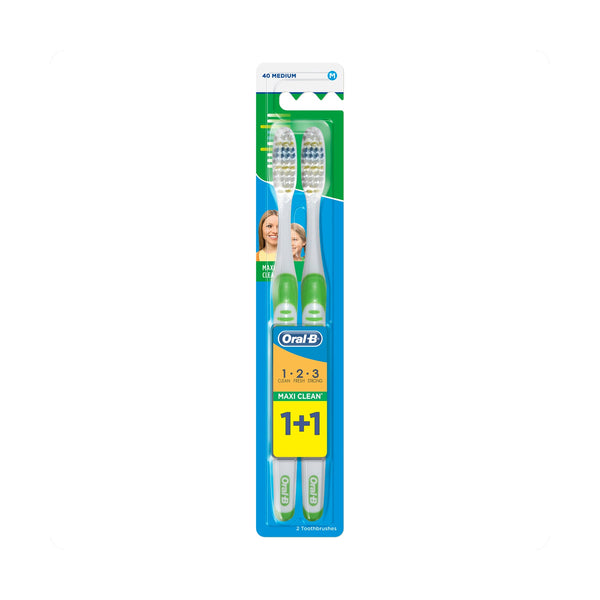 Oral-B Maxi Clean Medium Toothbrush 1+1, Dual Pack