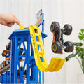 Monster Jam Monster Garage 1:64 Scale Playset with Lights and Sounds, Gold 40th Anniversary Grave Digger Truck