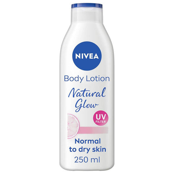 NIVEA Natural Glow Body Lotion, Vitamin C, Liquorice and Berry Extracts, Normal to Dry Skin, 250ml