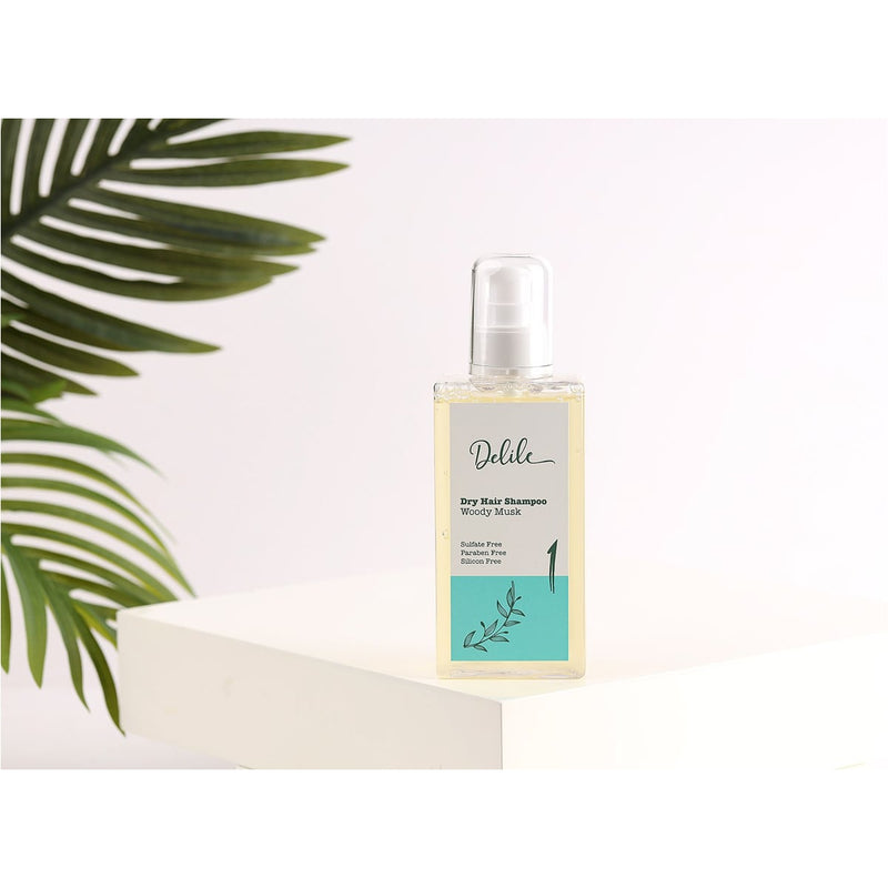 DELILE Dry Shampoo Wood Musk 200 ml Waterless Hair Freshener