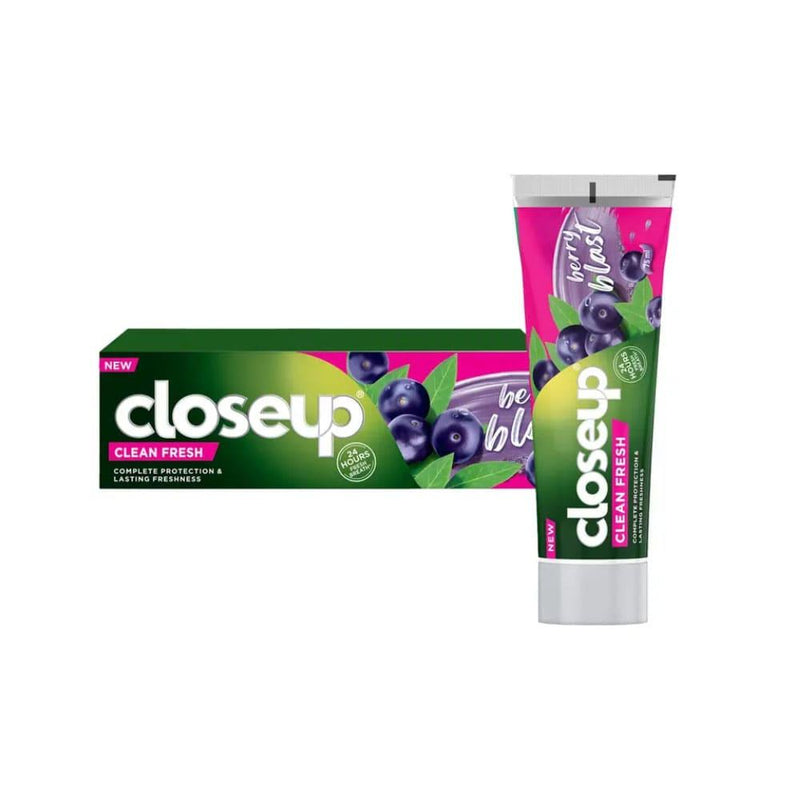 Toothpaste for Fresh Breath Berry Blast Closeup 75ml